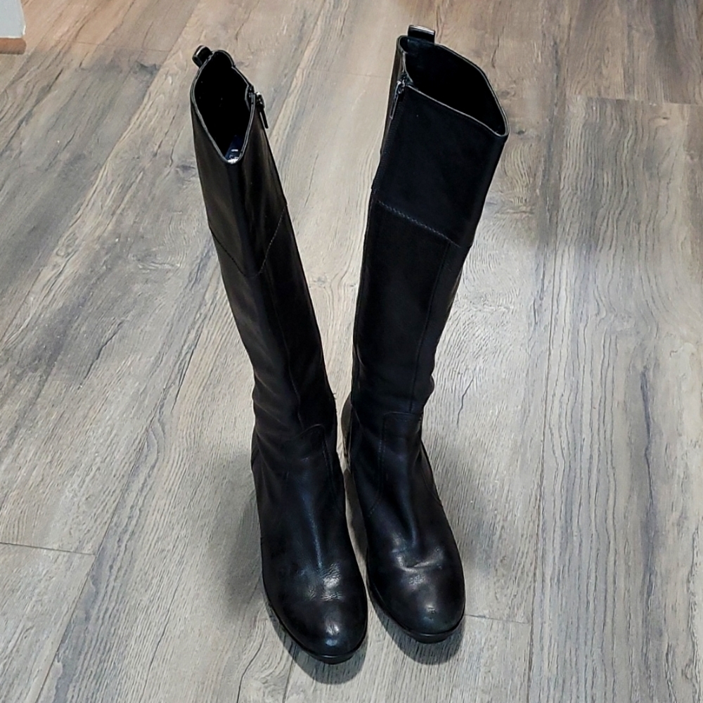 Jeannot black knee lenght boots size 35